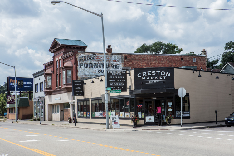 Creston Market