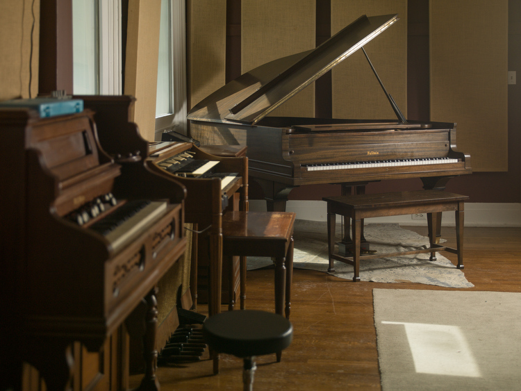 Keyboard instruments at Stone House Recording.