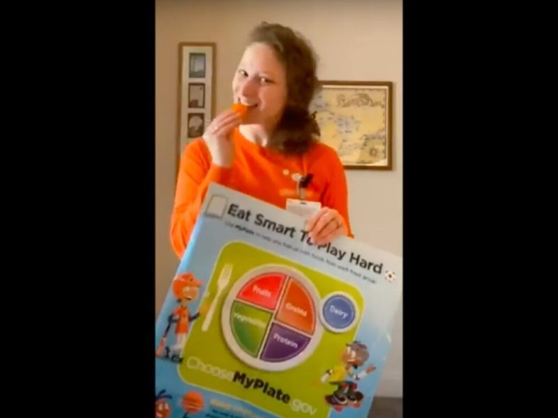 Bronson Wellness Center Health Educator Isabel Hinton shares healthy eating tips in a video from Online Learning in a SNAP.