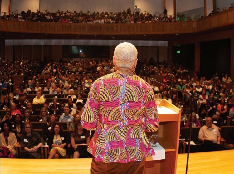 A presenter addresses attendees at LEDA's annual summit.