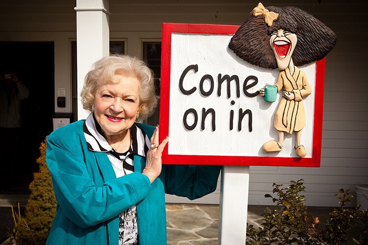 Betty White at Gildas Club